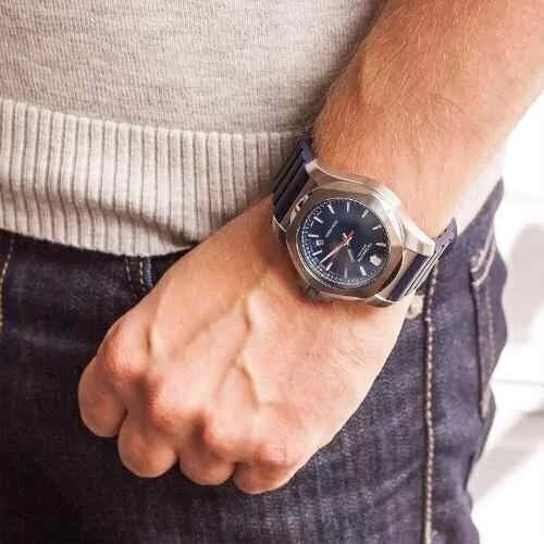 Reloj Victorinox I.N.O.X 241688.1