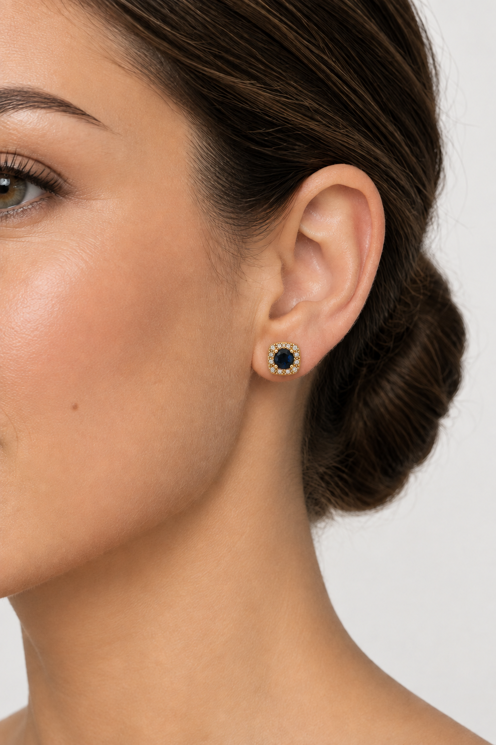 Aros Cuadrados con Halo Enchapados en Oro 7mm
