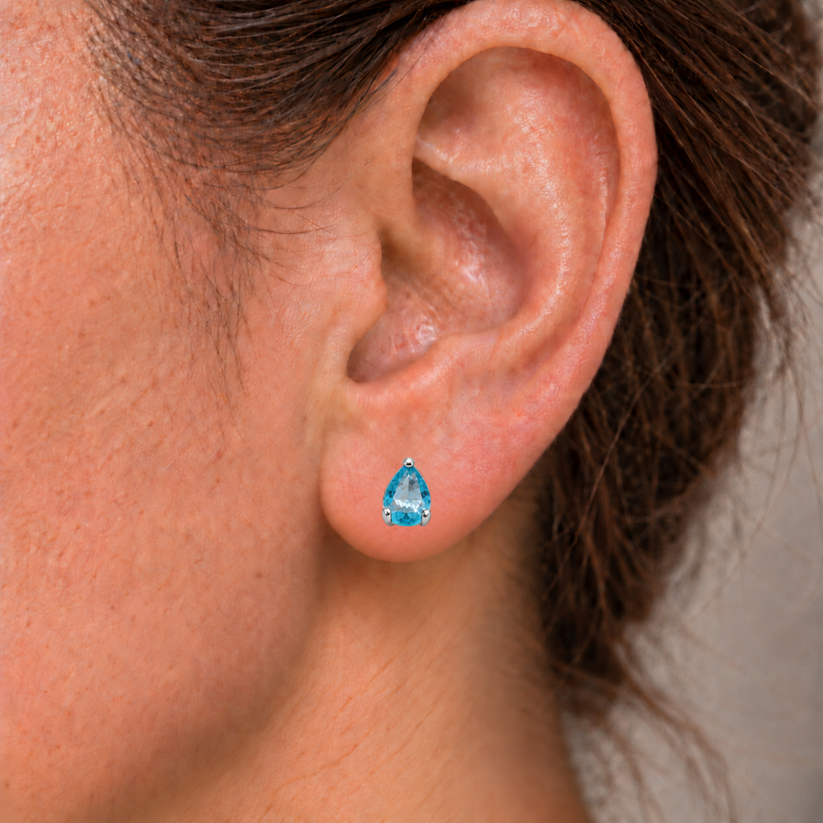 Aros Gota con Piedra Facetada de Plata 925