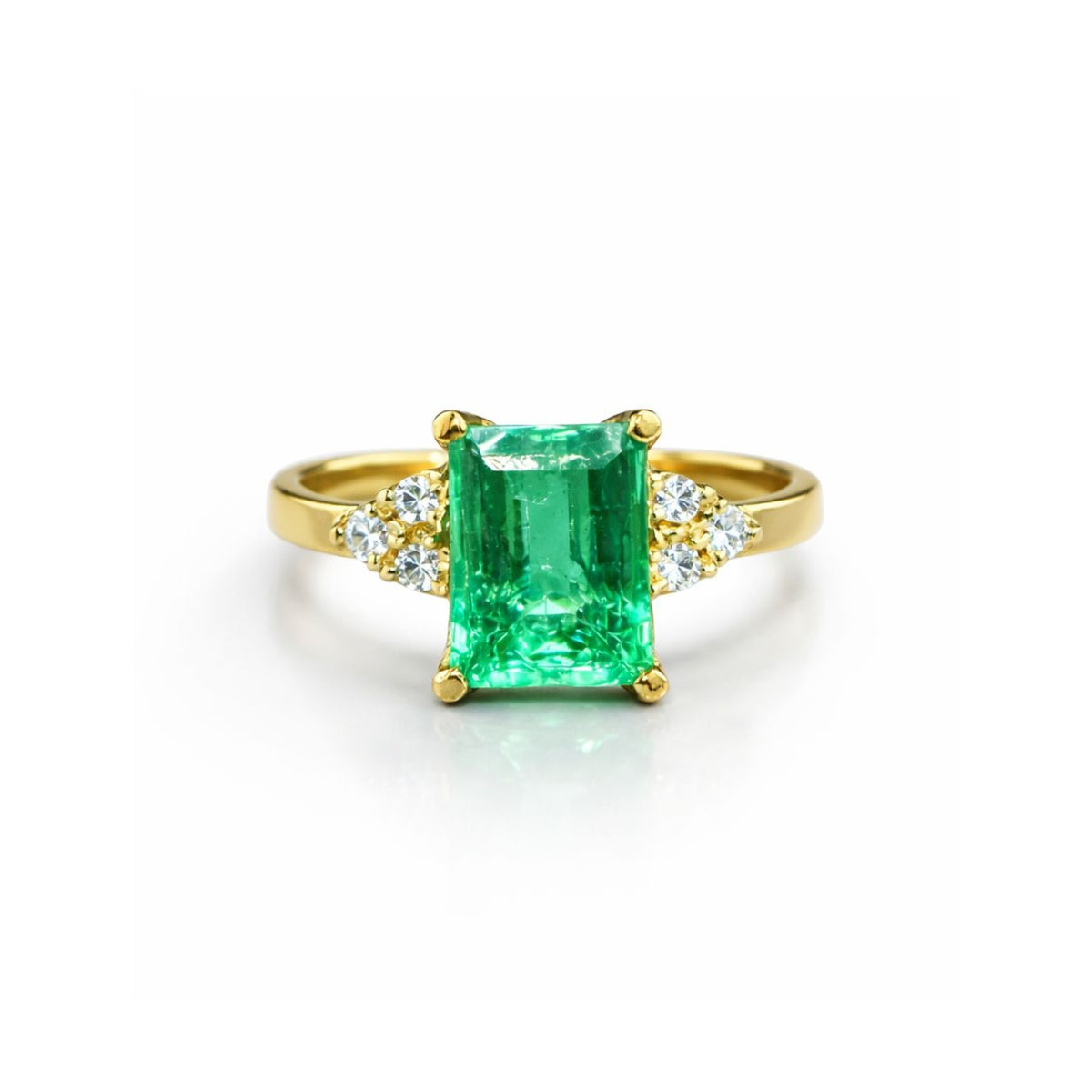 Anillo Esmeralda Rectangular con Diamantes de Oro de 19k